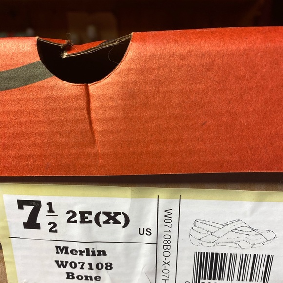 New, Propet shoes, size 7.5, Merlin Bone - Picture 2 of 6